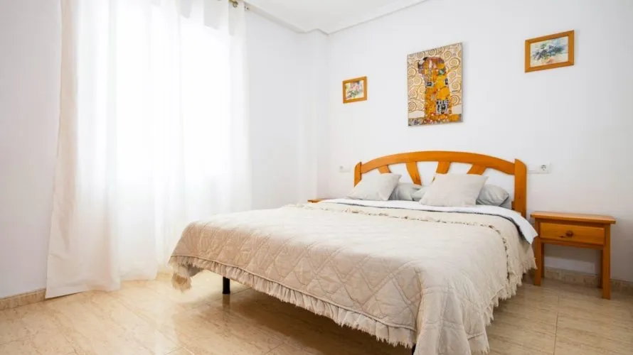 Apartamento de 1 dormitorio en Torrevieja, Spain No. 2250 № 12