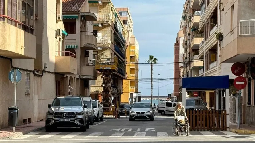 Apartamento de 2 dormitorios en Torrevieja, Spain No. 2082 № 26
