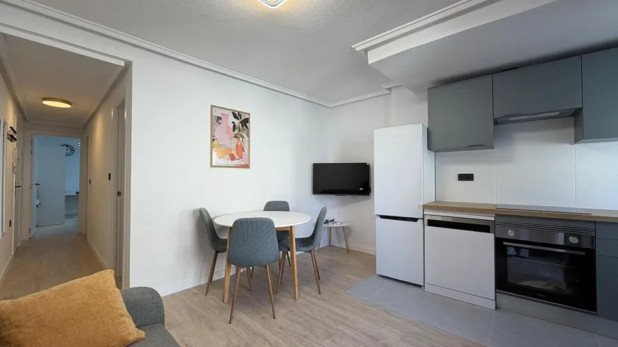 Apartamento de 2 dormitorios en Torrevieja, Spain No. 2186 № 7