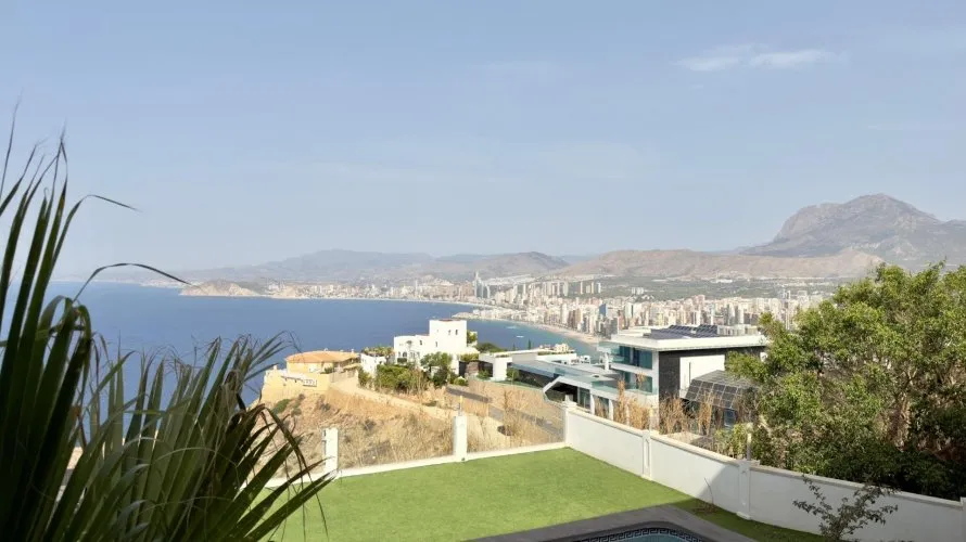 Villa de 7 dormitorios en Benidorm, Spain No. 2011 № 10