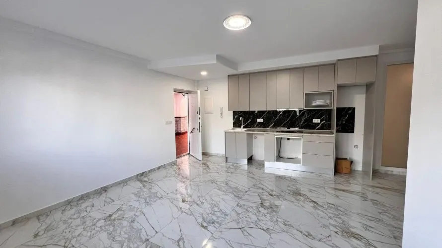 Apartamento de 1 dormitorio en Torrevieja, Spain No. 2038 № 7