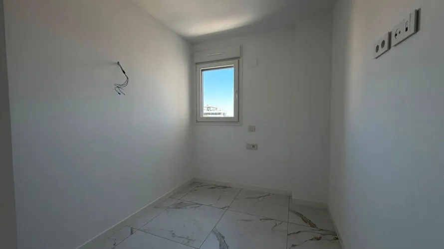 Apartamento de 2 dormitorios en Torrevieja, Spain No. 1986 № 11