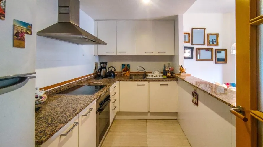 Apartamento de 2 dormitorios en Villajoyosa, Spain No. 1735 № 12
