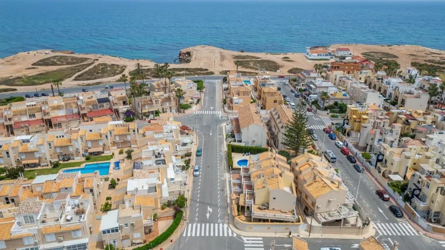 Сasa de 244m² en Torrevieja, Spain No. 1954