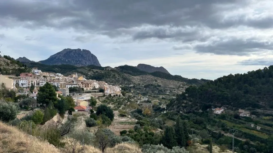 Сasa de 6 dormitorios en Sella, Spain No. 2024 № 18
