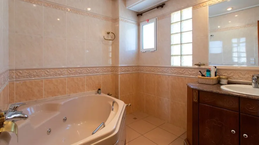 Villa de 180m² en Torrevieja, Spain No. 1945 № 8