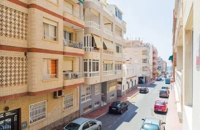 Apartamento de 2 dormitorios en Torrevieja, Spain No. 2228