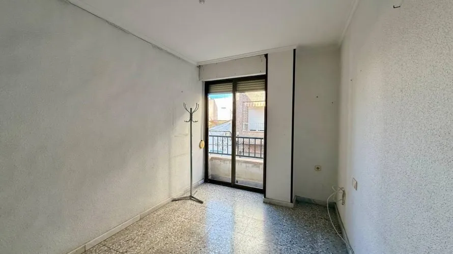 Apartamento de 3 dormitorios en Torrevieja, Spain No. 2095 № 2