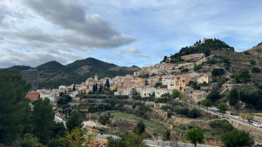 Сasa de 6 dormitorios en Sella, Spain No. 2024 № 2