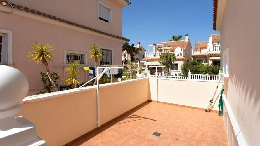 Villa de 180m² en Torrevieja, Spain No. 1945 № 22