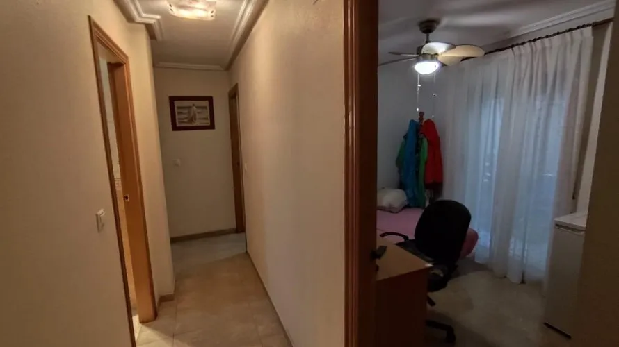 Apartamento de 4 dormitorios en Torrevieja, Spain No. 2040 № 11