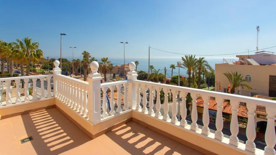 Villa de 180m² en Torrevieja, Spain No. 1945 № 23
