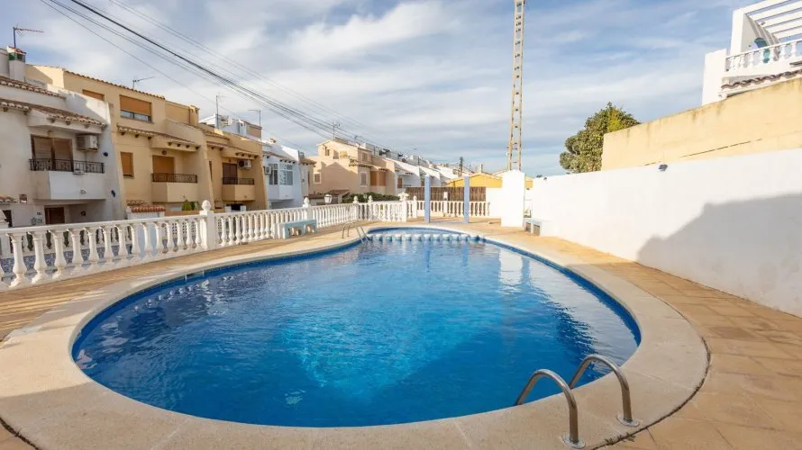 Сasa de 78m² en Torrevieja, Spain No. 1966 № 1