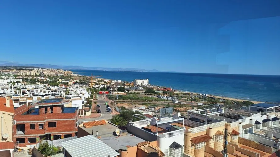 Apartamento de 33m² en Torrevieja, Spain No. 2125
