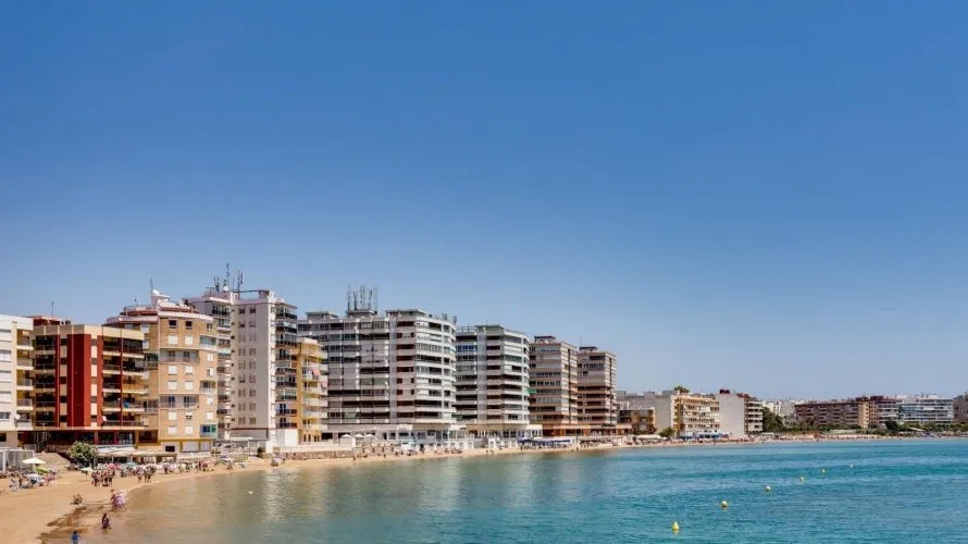 Apartamento de 30m² en Torrevieja, Spain No. 2251 № 1