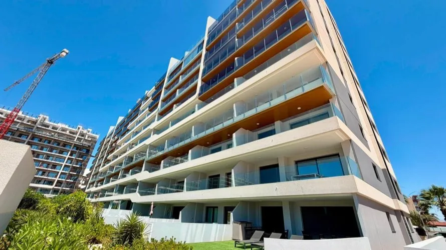 Apartamento de 2 dormitorios en Torrevieja, Spain No. 1986 № 6