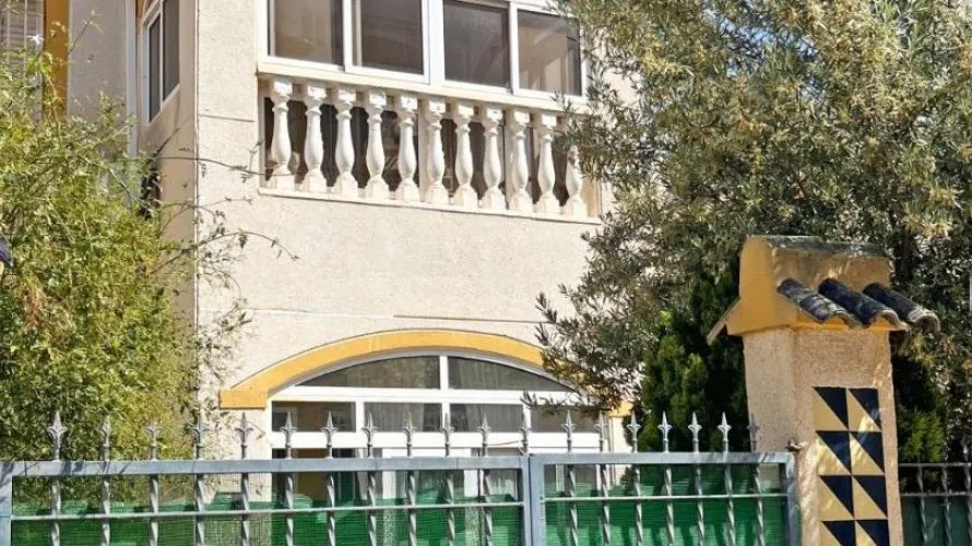 Сasa de 72m² en Guardamar del Segura, Spain No. 2218 № 1