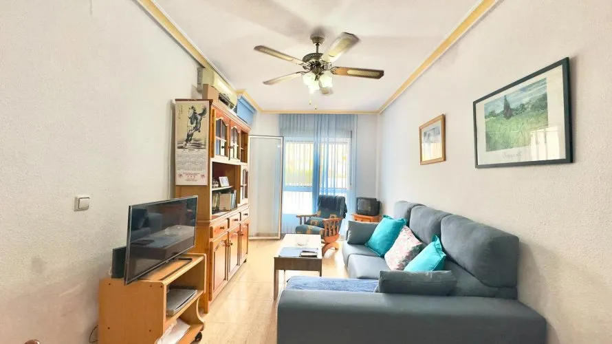 Apartamento de 1 dormitorio en Torrevieja, Spain No. 2211 № 11