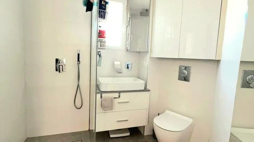 Apartamento de 2 dormitorios en Torrevieja, Spain No. 2144 № 1