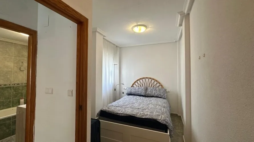 Apartamento de 1 dormitorio en Torrevieja, Spain No. 2121 № 15