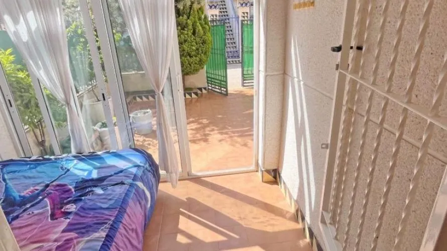 Сasa de 72m² en Guardamar del Segura, Spain No. 2218 № 10