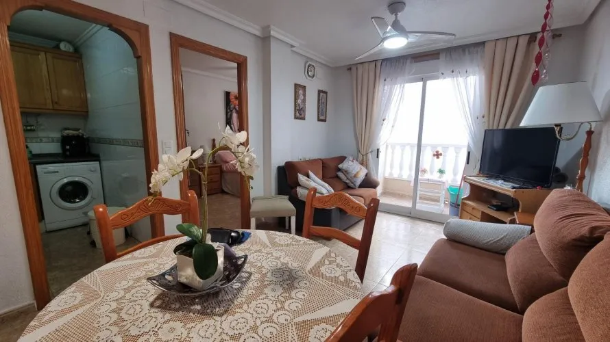Apartamento de 2 dormitorios en Torrevieja, Spain No. 2088 № 9