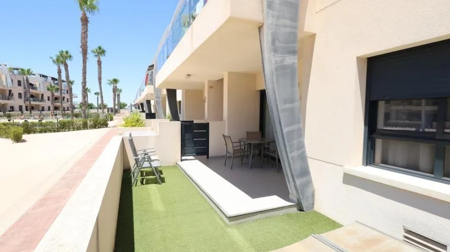 Apartamento de 2 dormitorios en Pilar de la Horadada, Spain No. 1985 № 3