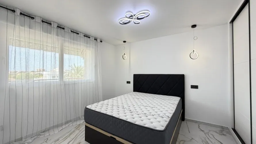 Apartamento de 1 dormitorio en La Zenia, Spain No. 2000 № 12