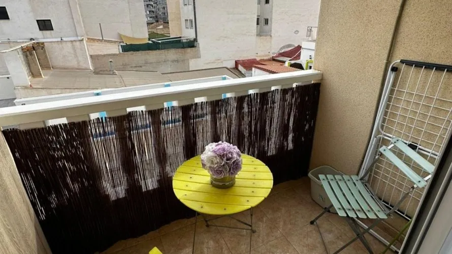Apartamento de 2 dormitorios en Torrevieja, Spain No. 2090 № 1