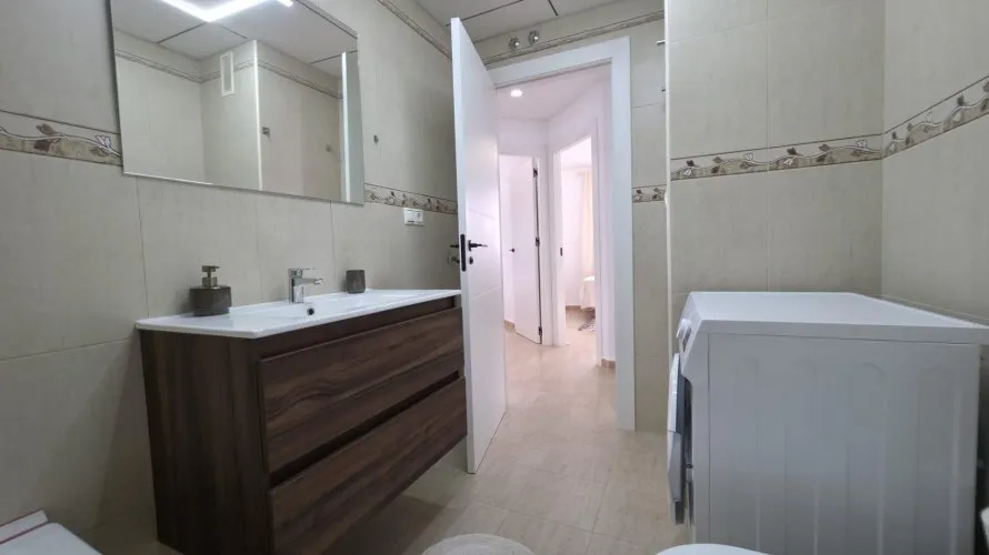 Apartamento de 3 dormitorios en Torrevieja, Spain No. 2013 № 18