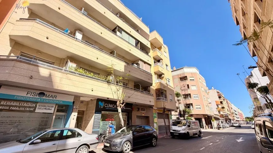 Apartamento de 1 dormitorio en Torrevieja, Spain No. 2197