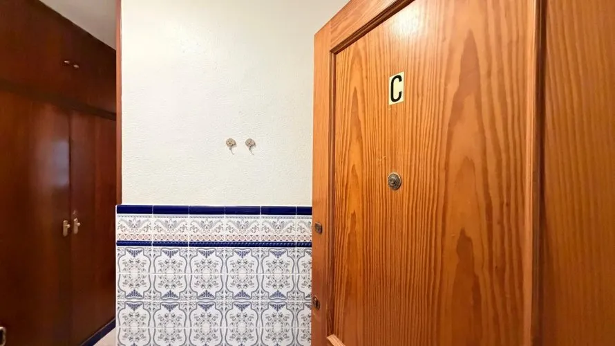 Apartamento de 1 dormitorio en Torrevieja, Spain No. 2080 № 28