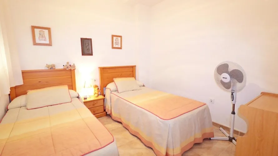 Apartamento de 2 dormitorios en Torrevieja, Spain No. 2486 № 10