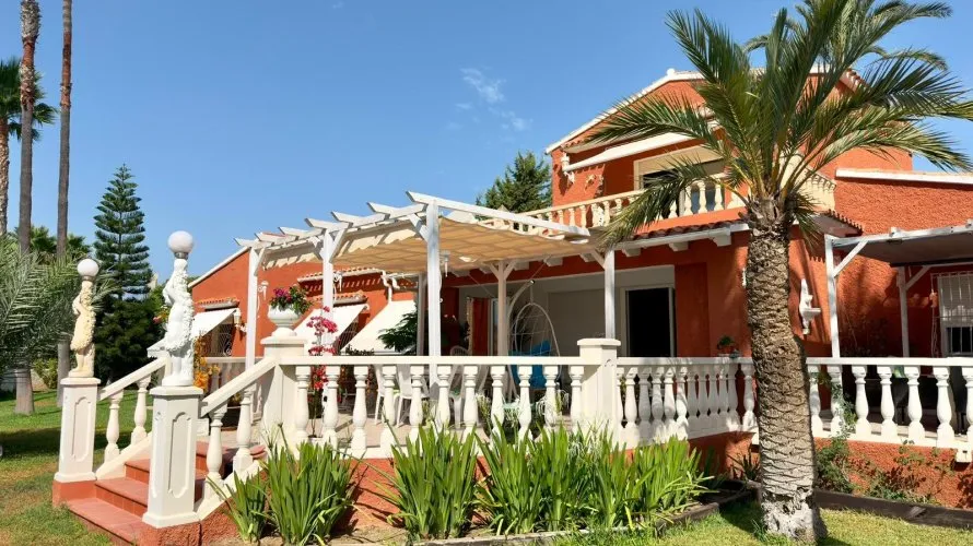 Villa de 5 dormitorios en Benidorm, Spain No. 2440 № 28