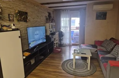 Apartamento de 2 dormitorios en Valencia, Spain No. 2383