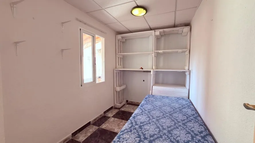 Apartamento de 2 dormitorios en Alicante, Spain No. 2434 № 10