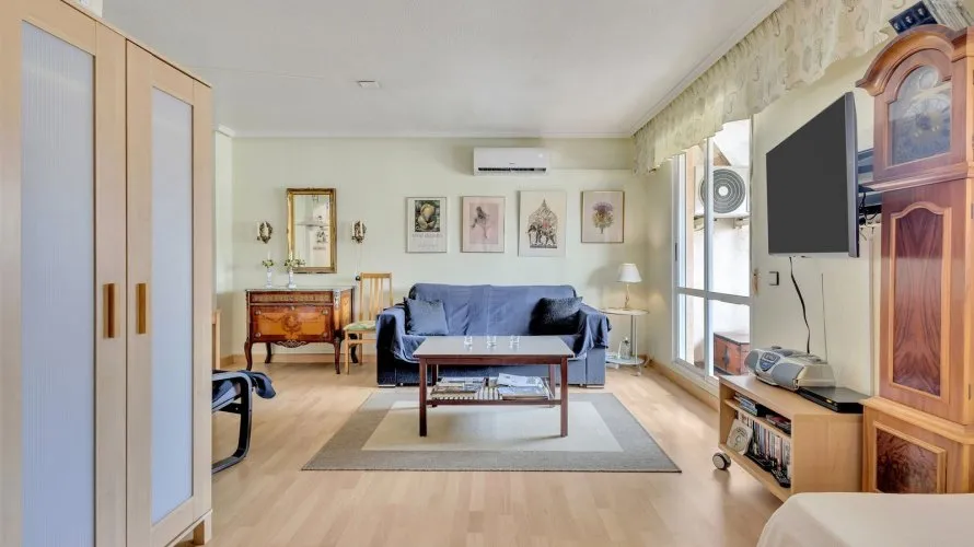 Apartamento de 60m² en Torrevieja, Spain No. 2318 № 8
