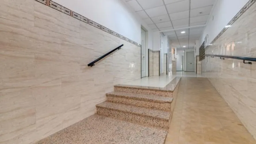 Apartamento de 2 dormitorios en Torrevieja, Spain No. 2403 № 3