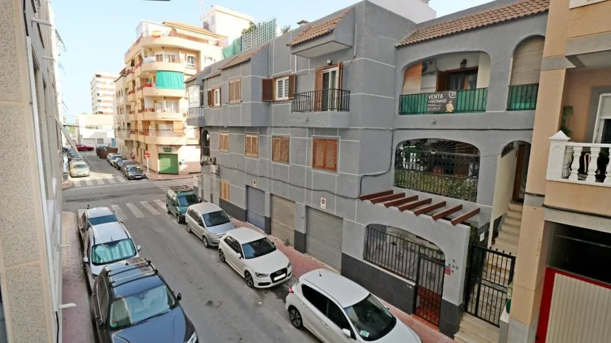 Apartamento de 2 dormitorios en Torrevieja, Spain No. 2483 № 6