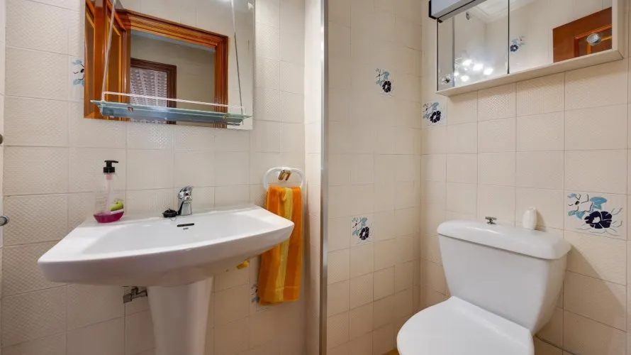 Apartamento de 100m² en Torrevieja, Spain No. 2394 № 17