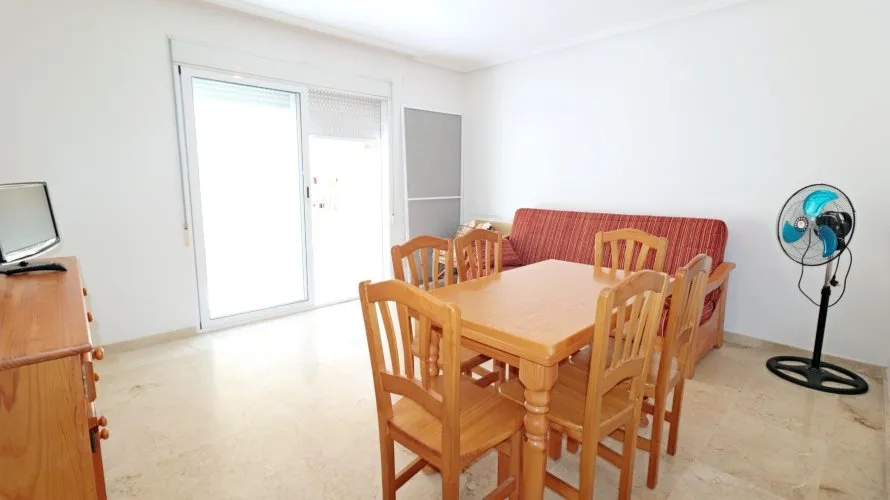 Apartamento de 2 dormitorios en Torrevieja, Spain No. 2485 № 1