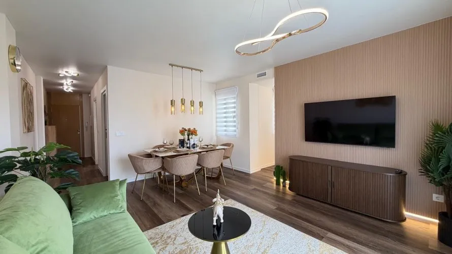 Apartamento de 3 dormitorios en Torrevieja, Spain No. 2389
