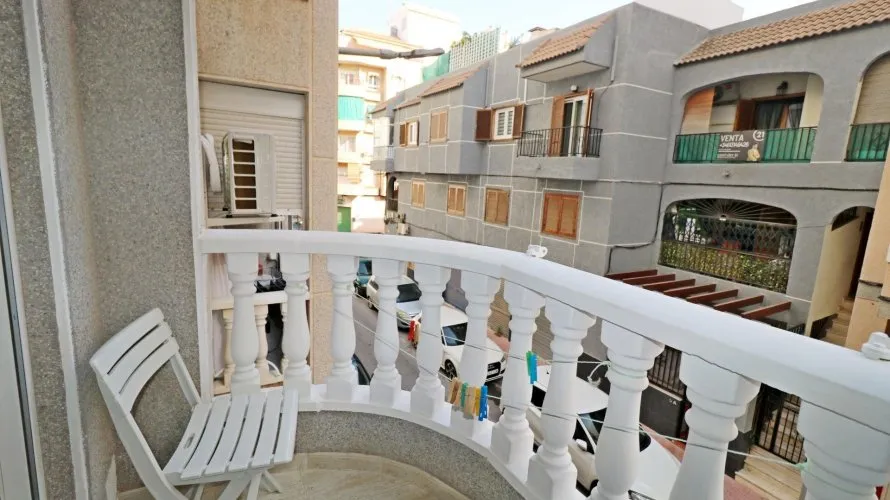 Apartamento de 2 dormitorios en Torrevieja, Spain No. 2483 № 7