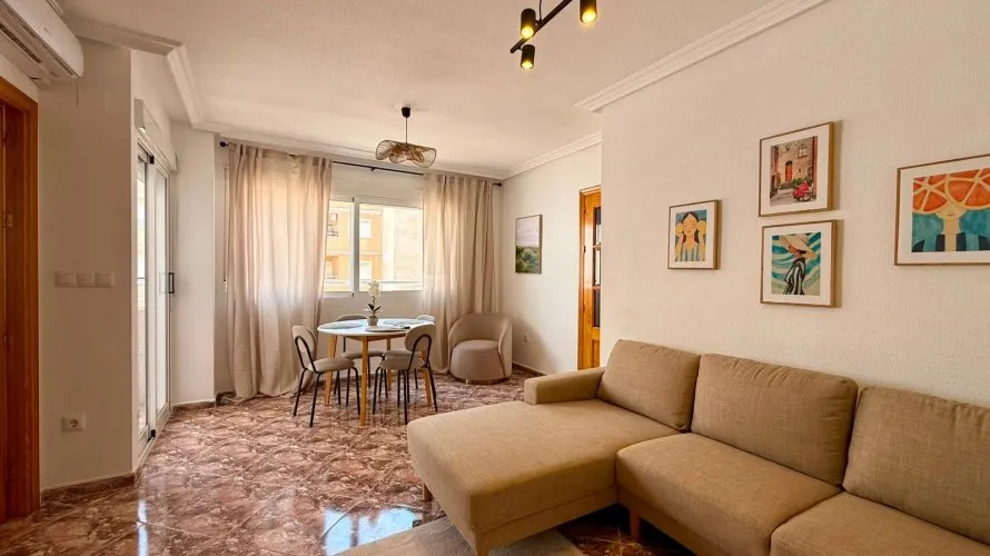 Apartamento de 2 dormitorios en Torrevieja, Spain No. 2334 № 20
