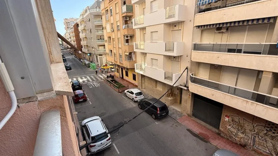 Apartamento de 1 dormitorio en Torrevieja, Spain No. 2469 № 19