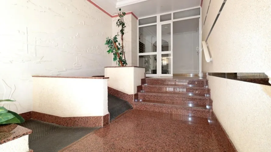 Apartamento de 2 dormitorios en Torrevieja, Spain No. 2485 № 20