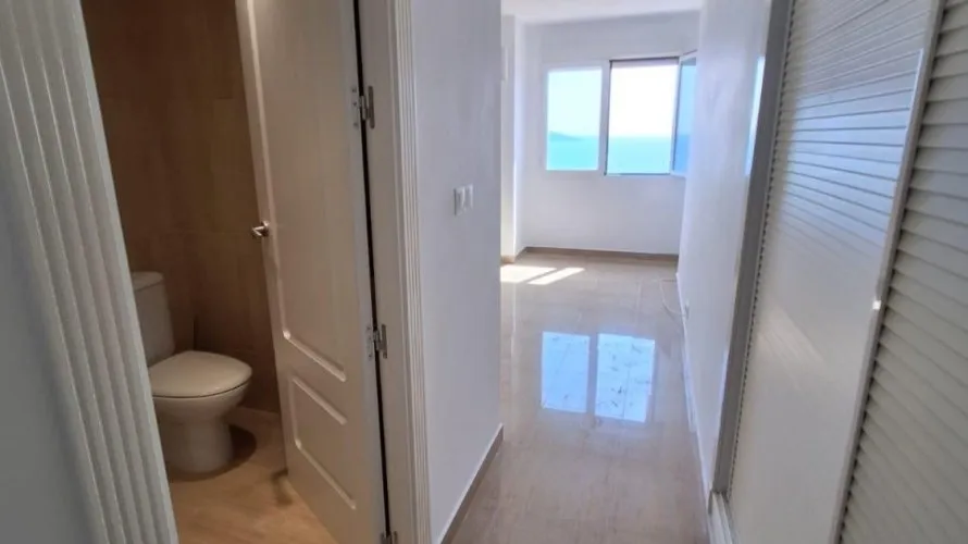 Apartamento de 3 dormitorios en Benidorm, Spain No. 2314 № 6
