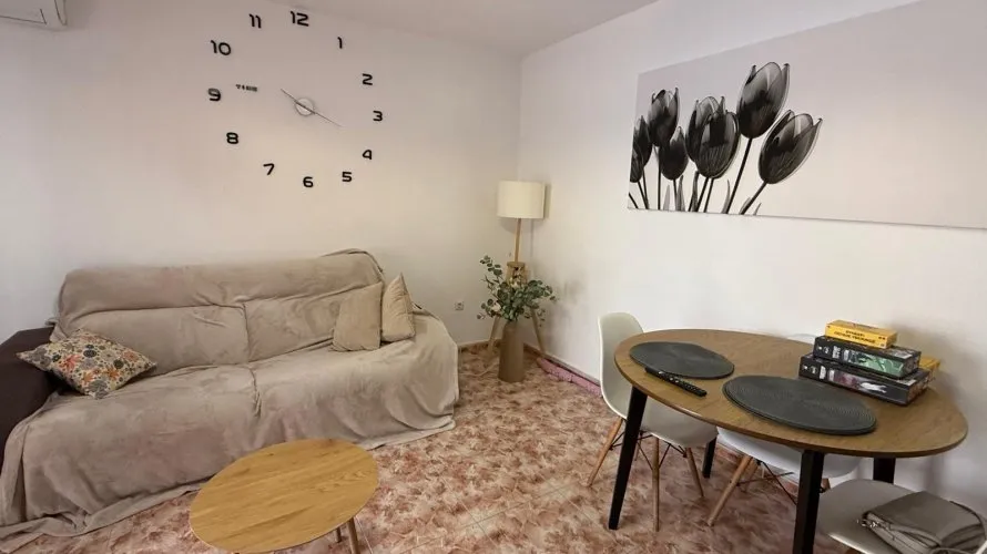 Apartamento de 1 dormitorio en Torrevieja, Spain No. 2469 № 3