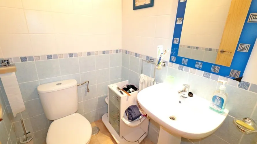 Apartamento de 2 dormitorios en Torrevieja, Spain No. 2486 № 7