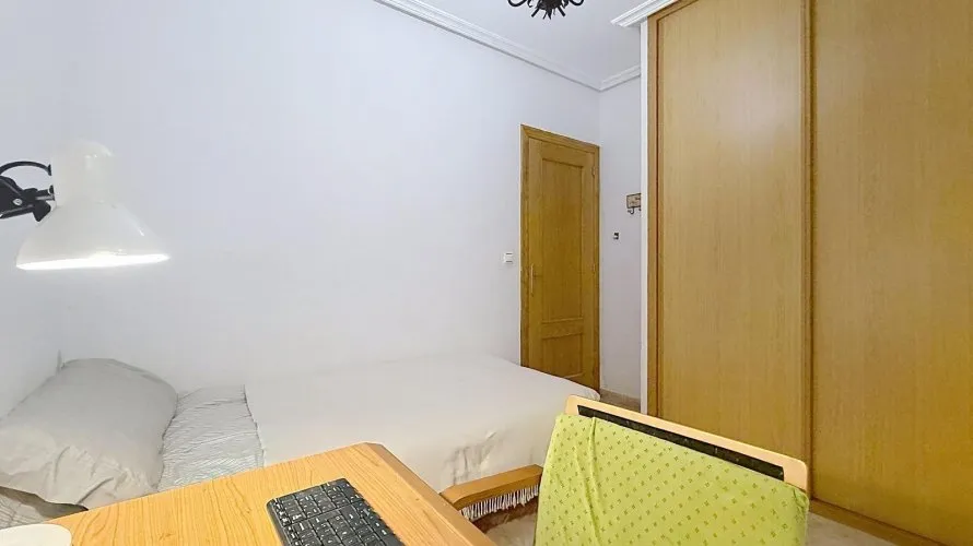 Apartamento de 1 dormitorio en Torrevieja, Spain No. 2439 № 12